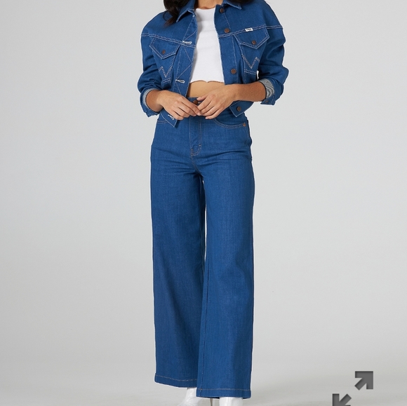 Wrangler Wide Leg Low Dip Rinse Jean 